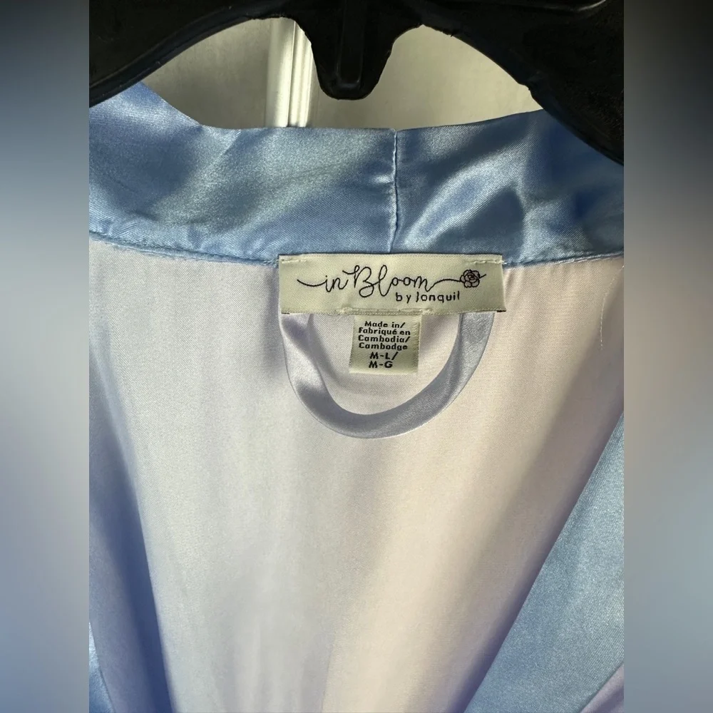 In Bloom By Jonquil Pink & Blue Ombré Satin Robe Size Medium/Large (8-14) NWT - Picture 7 of 15